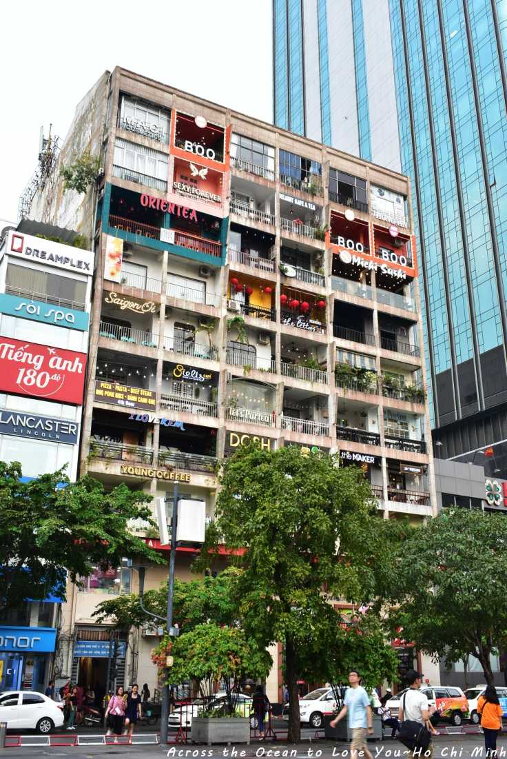 【越南★胡志明市】🇻🇳3天2 夜快閃初體驗~咖啡公寓、Café Terrace鳥籠咖啡廳、令人驚豔不知名公寓景觀、粉紅教堂