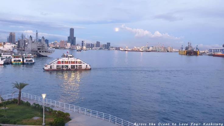 【Taiwan★Kaohsiung】~入住有著無敵高雄港景色的碧港良居(The Harbour)